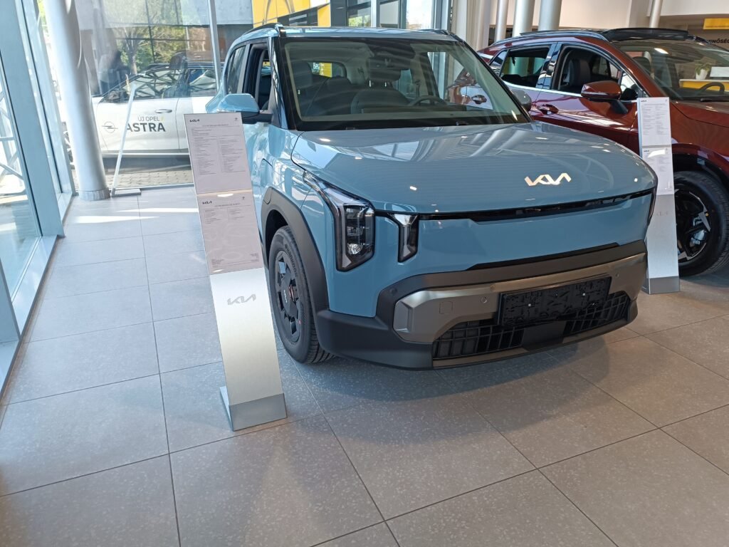 KIA EV2
