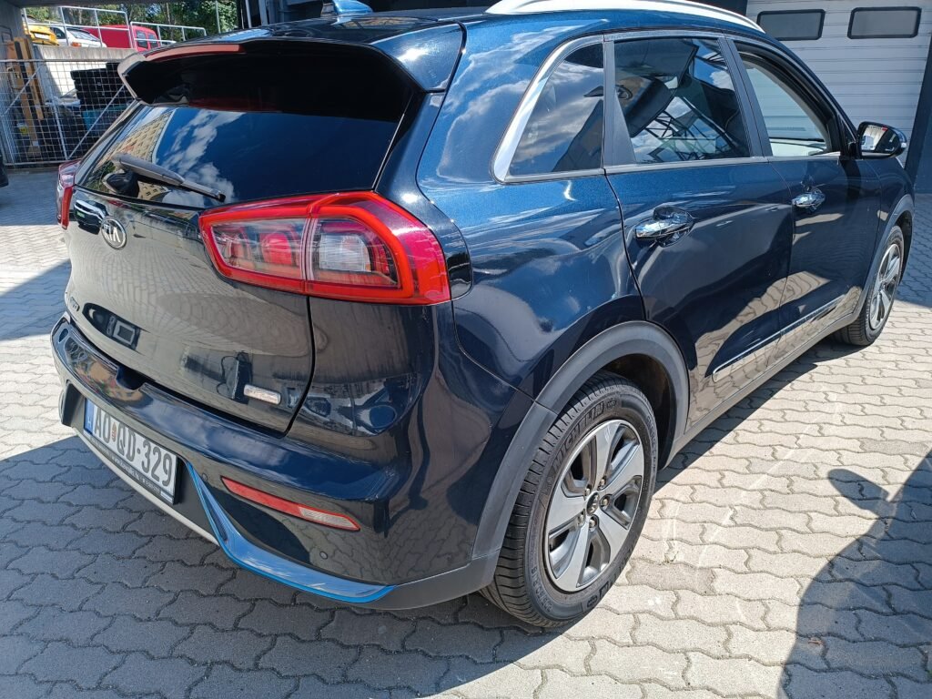 Kia Niro PHEV 2018 hátulról